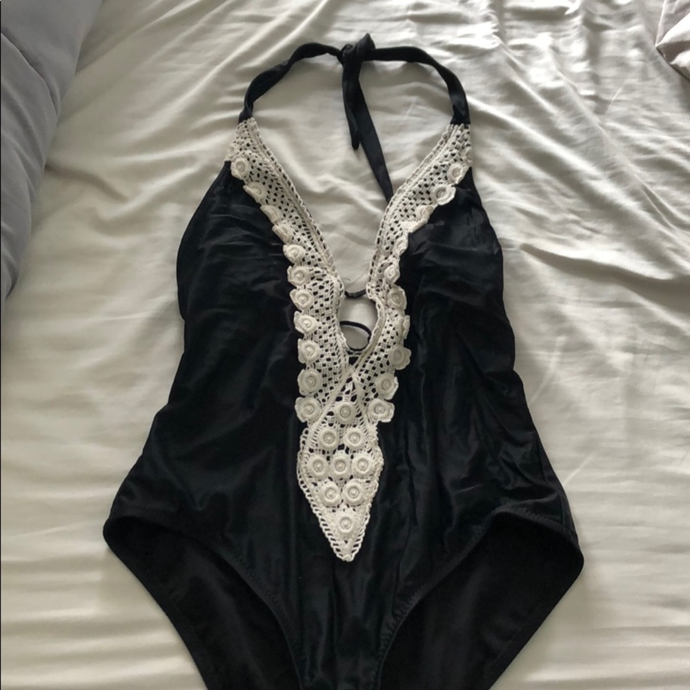 Bathing suit